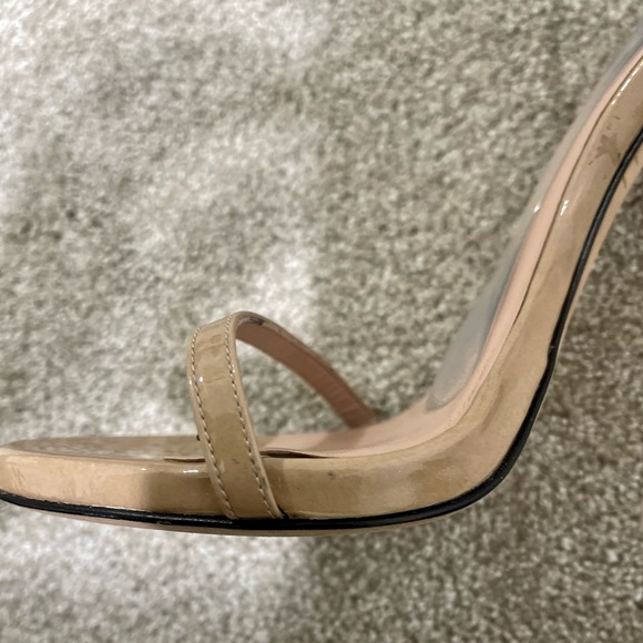 Gorgeous classic! Stuart Weitzman Nudist Beige Patent Leather, Sz 11 - Picture 5 of 10